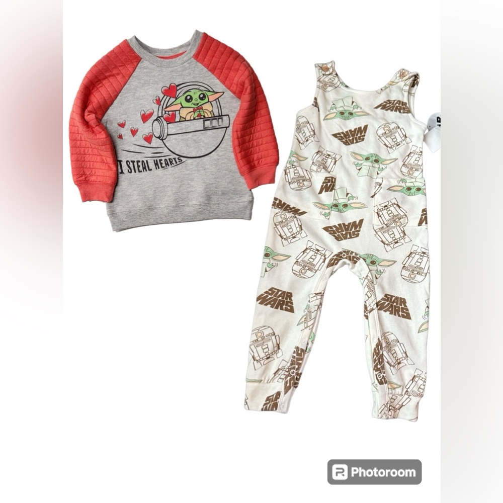 Lot of 2 Yoda clothing